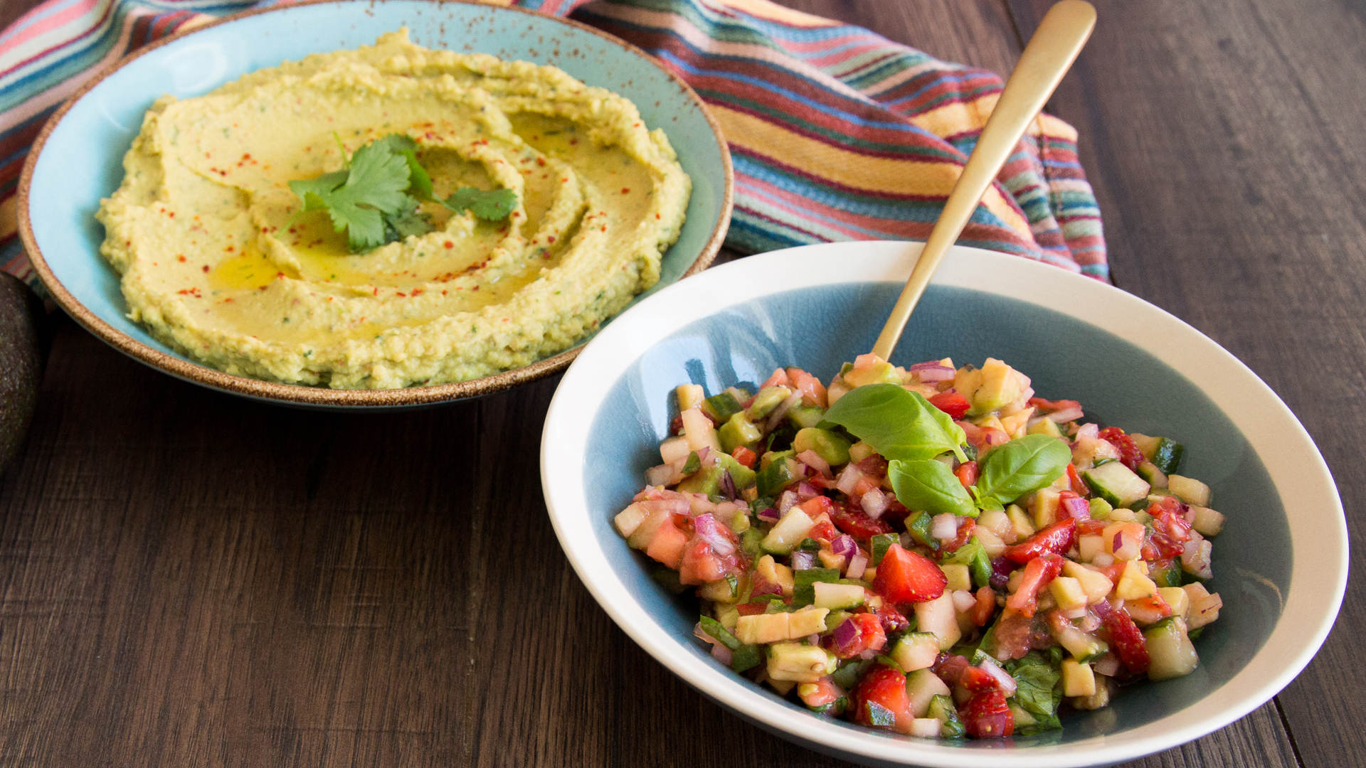 GrillDips AvocadoHummus und AvocadoErdbeerSalsa