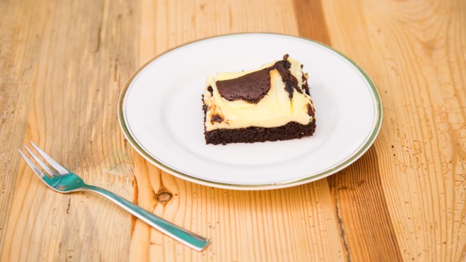 Brownies mit Schokolade und Cheesecake