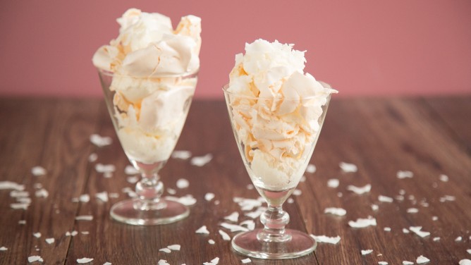 Eton-Mess mit Kokos Eton-Mess mit Kokos