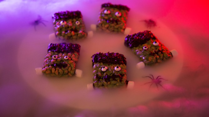 Gruselig grüne Frankenstein Rice Crispies Gruselig grüne Frankenstein Rice Crispies