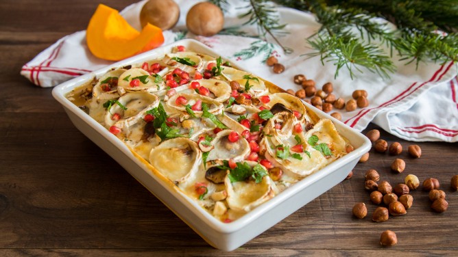 Süßkartoffel-Kumpir und Kürbisauflauf mit Champignons