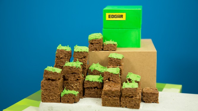 Minecraft Blocks als Kuchen in Gras-Würfel-Optik