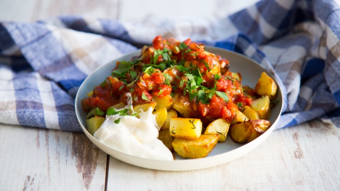 Patatas Bravas: Mutige Kartoffeln Patatas Bravas: Mutige Kartoffeln