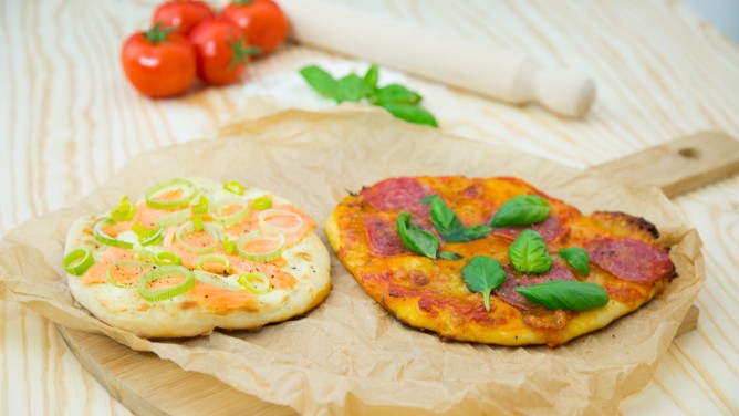 Pizza in rot und weiß